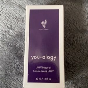 Younique youology uplift beauty oil NIB